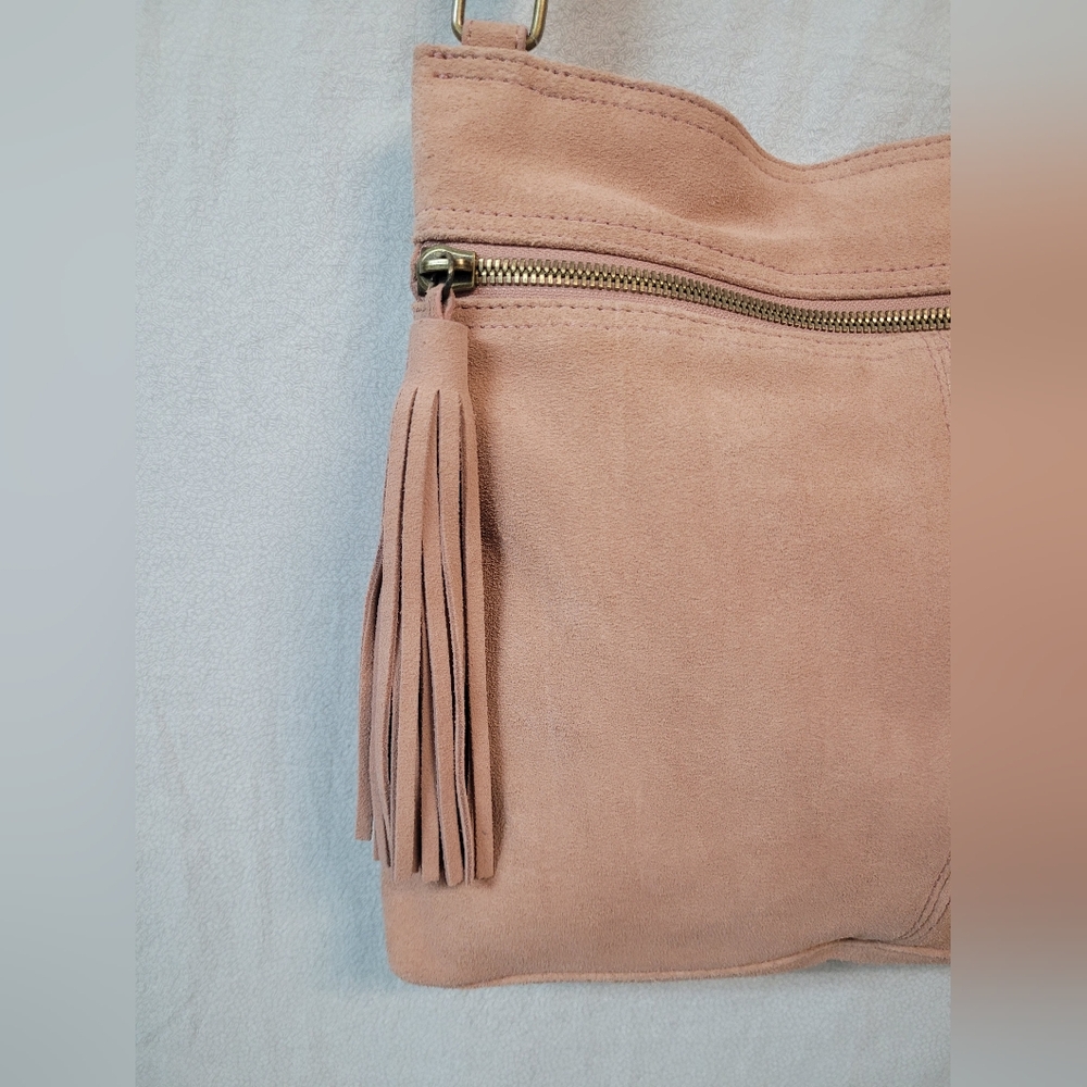 New W/o Tags MARGOT Purse Elegant Ballet Pink Suede Leather Crossbody Bag Boho - Picture 3 of 13